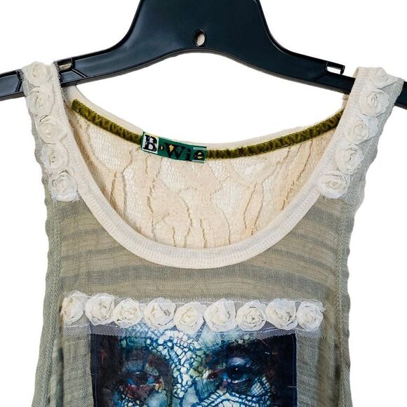 Bowie Vintage High Low Lace Rosettes Portrait Detail Tank Top Sz L - Picture 12 of 15